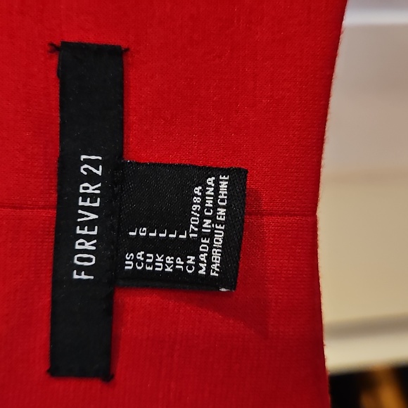 Red Dress - Picture 2 of 3